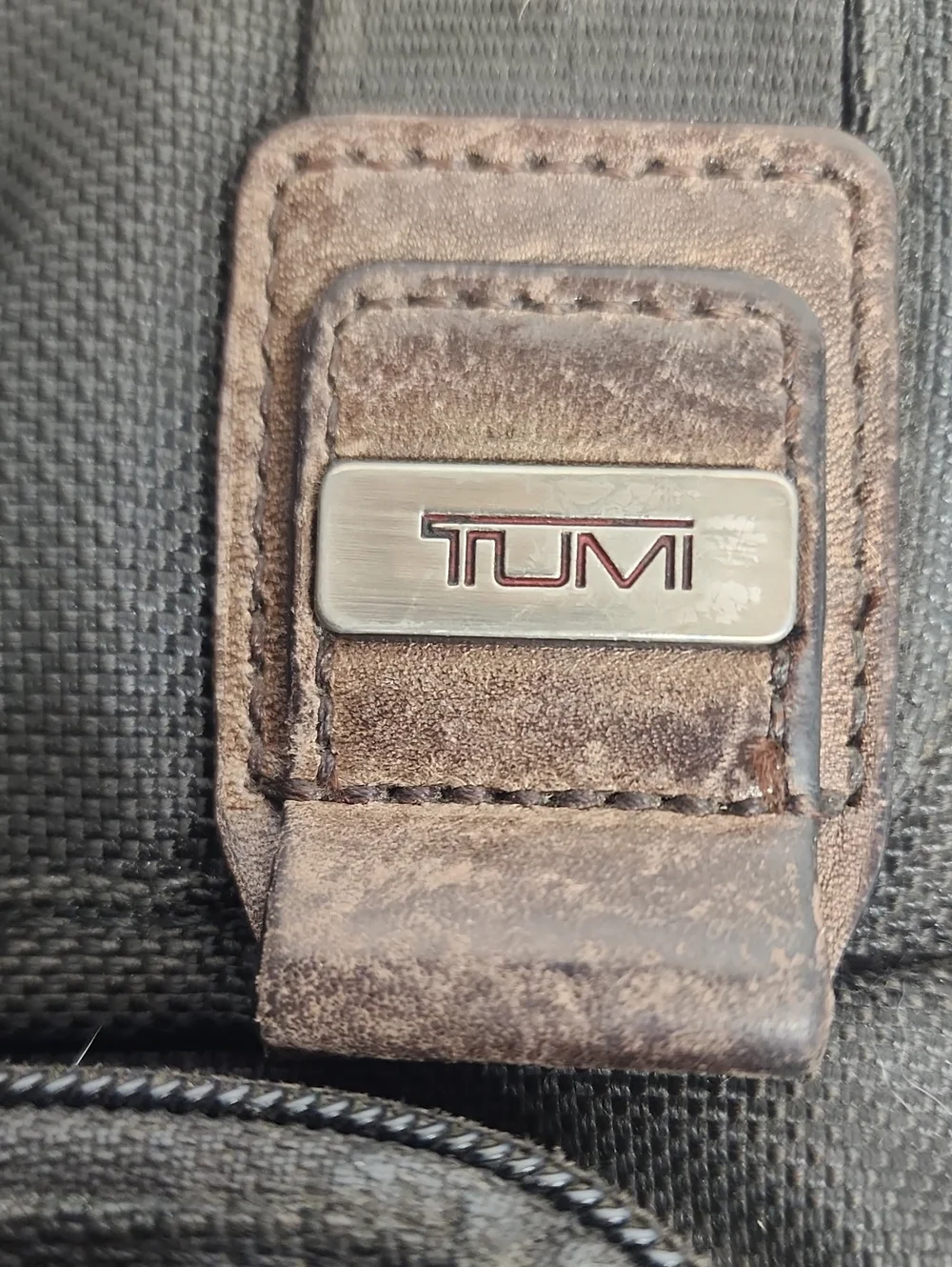 Tumi Black Messenger Crossbody Bag w/Brown Leather Accent Minimalist Man Bag WOW
